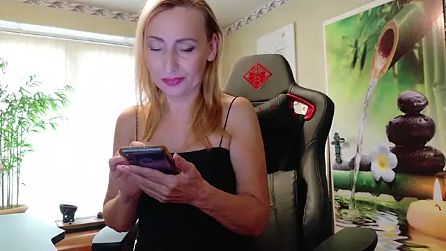 HotLana69 online show from 30, 9, 2025