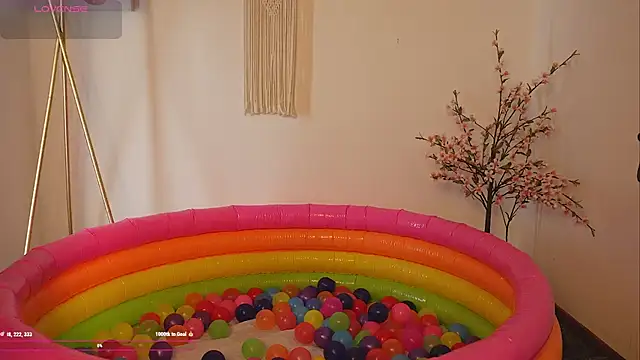 bunnycuteshy online show from 6, 10, 2025