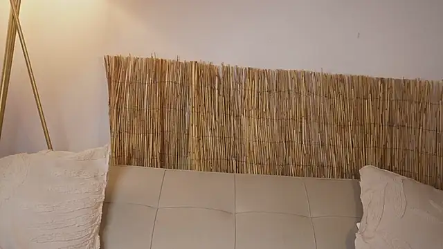 bunnycuteshy online show from 13, 4, 2026