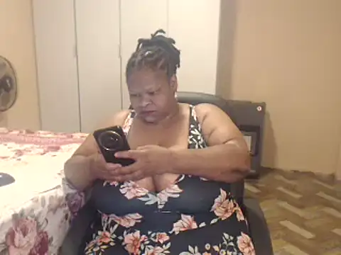 sweetnoziexx online show from 15, 4, 2026