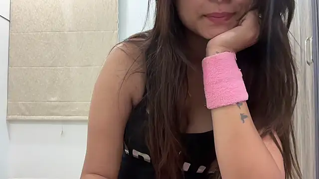 Snapshot of riya_stream chatting on 3, 3, 2026 riya stream online show from 3, 3, 2026