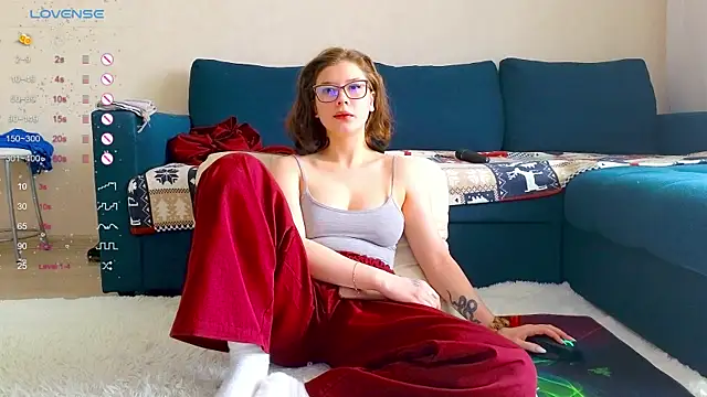 Snapshot of Love_plat1na chatting on 23, 1, 2025 Love plat1na online show from 23, 1, 2025