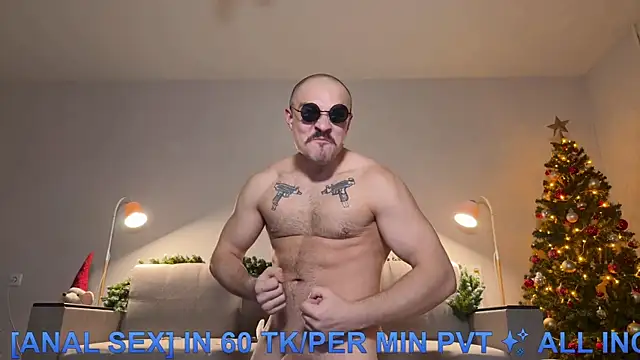 Snapshot of Love_plat1na chatting on 18, 12, 2025 Love plat1na online show from 18, 12, 2025