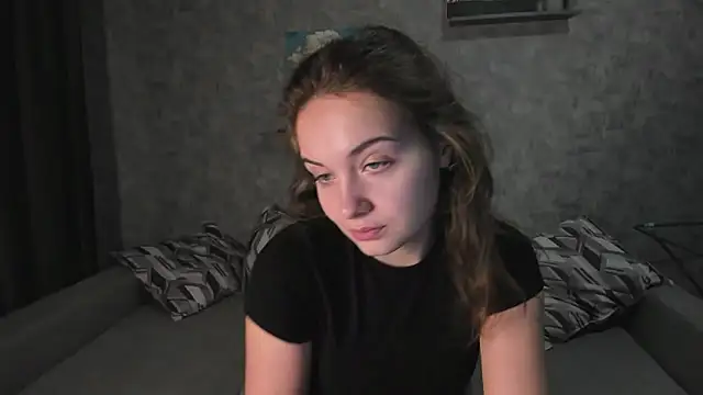 Snapshot of KristinaLoison chatting on 17, 1, 2026 KristinaLoison online show from 17, 1, 2026