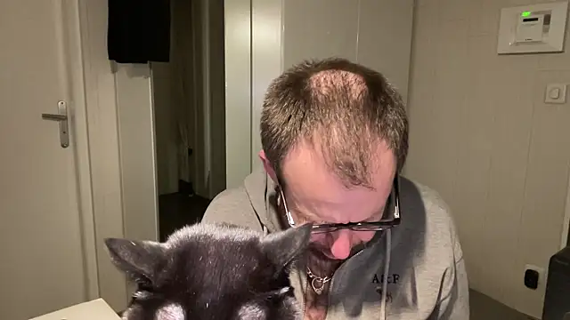 FABIOGLASSES online show from 31, 3, 2026