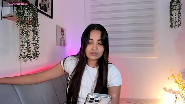 aisha es online show from 6, 2, 2026