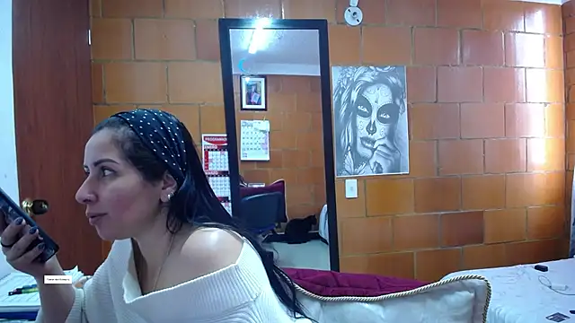 Snapshot of charlote_temple chatting on 9, 7, 2026 charlote temple online show from 9, 7, 2026