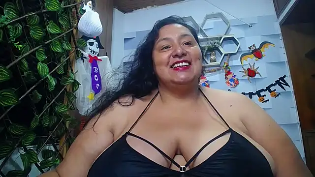 Snapshot of TistMature chatting on 25, 10, 2025 TistMature online show from 25, 10, 2025