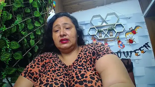 Snapshot of TistMature chatting on 27, 10, 2025 TistMature online show from 27, 10, 2025