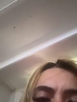 Snapshot of tinker_exotic_1 chatting on 9, 9, 2025 tinker exotic 1 online show from 9, 9, 2025