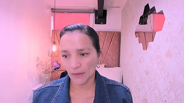 MarilynMiilf  online show from 4, 10, 2025