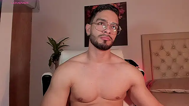 Snapshot of Josseph1_ chatting on 28, 10, 2025 Josseph1 online show from 28, 10, 2025