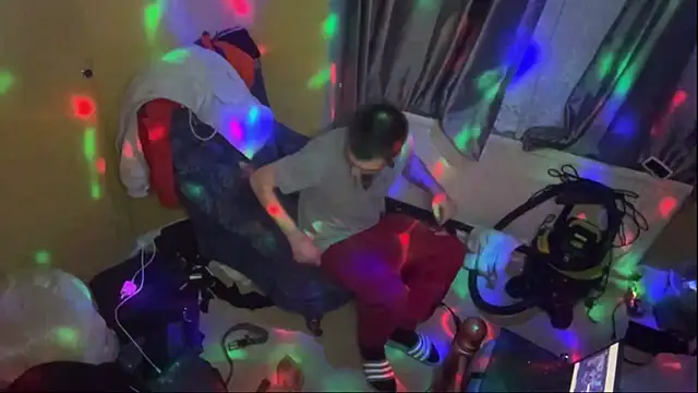 ThatGuyNextDoor1992 online show from 21, 2, 2025