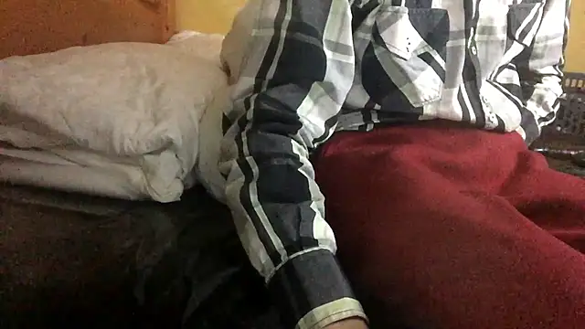 ThatGuyNextDoor1992 online show from 25, 2, 2025