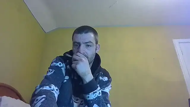 ThatGuyNextDoor1992 online show from 8, 3, 2025