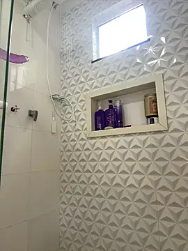 Snapshot of AliceStone19 chatting on 28, 1, 2025 AliceStone19 online show from 28, 1, 2025