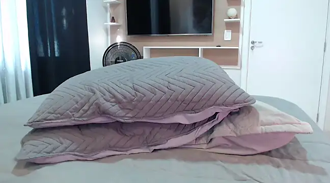 Snapshot of AliceStone19 chatting on 31, 1, 2025 AliceStone19 online show from 31, 1, 2025