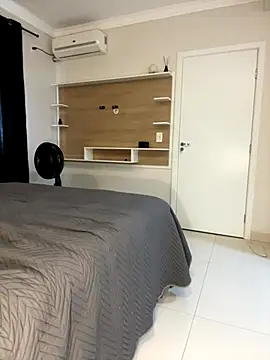 Snapshot of AliceStone19 chatting on 24, 9, 2025 AliceStone19 online show from 24, 9, 2025