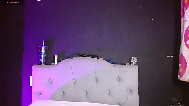 Red-moon1 online show from 8, 4, 2026