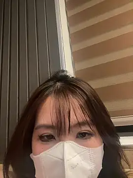 Onee-Chew online show from 5, 4, 2026