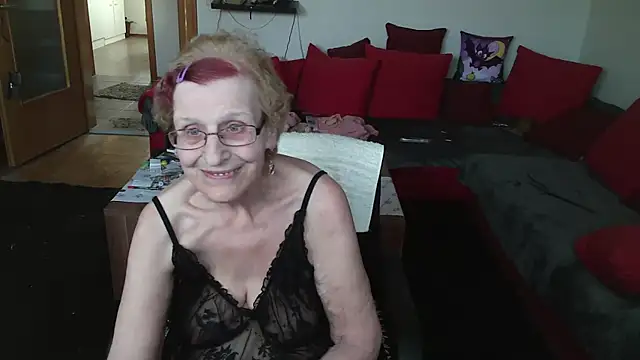 HeisseomaOriginal online show from 19, 2, 2025