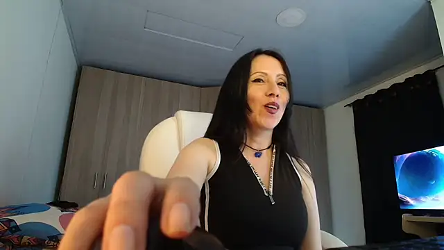 Snapshot of Selene93 chatting on 10, 5, 2026 Selene93 online show from 10, 5, 2026