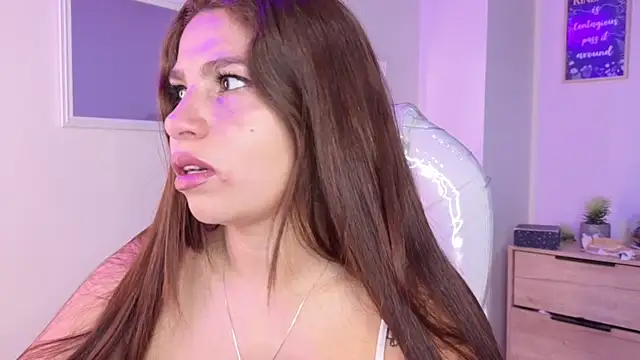 bluee hazell online show from 26, 10, 2025