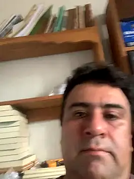 EmilianoGt online show from 1, 10, 2025