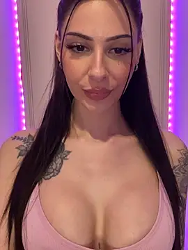 Snapshot of Sassy-Susie chatting on 6, 1, 2026 Sassy-Susie online show from 6, 1, 2026