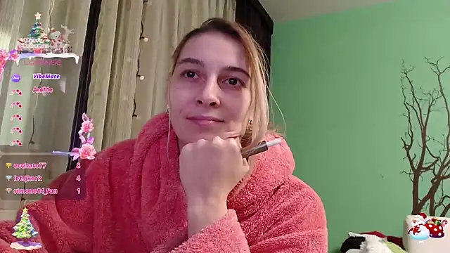 Snapshot of lovingfeetheels chatting on 12, 12, 2024 lovingfeetheels online show from 12, 12, 2024