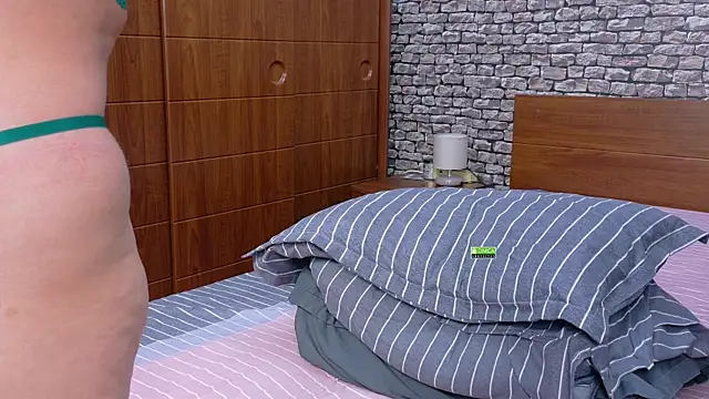 Snapshot of CuteBlondeMe chatting on 10, 11, 2025 CuteBlondeMe online show from 10, 11, 2025