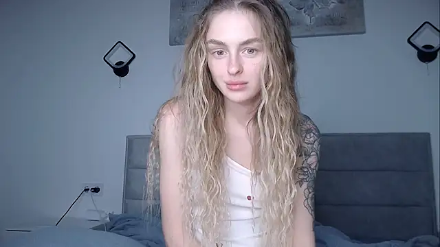 Snapshot of RIta_orr chatting on 1, 12, 2025 RIta orr online show from 1, 12, 2025