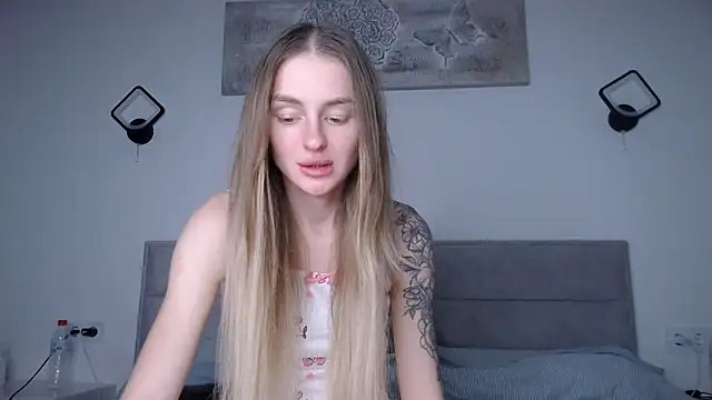 Snapshot of RIta_orr chatting on 14, 12, 2025 RIta orr online show from 14, 12, 2025