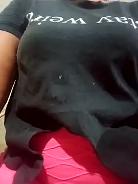 Snapshot of ValeriaSantos- chatting on 20, 2, 2025 ValeriaSantos- online show from 20, 2, 2025