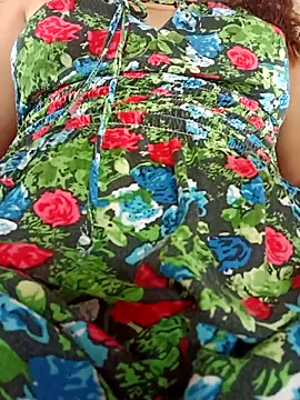 Snapshot of ValeriaSantos- chatting on 18, 9, 2025 ValeriaSantos- online show from 18, 9, 2025