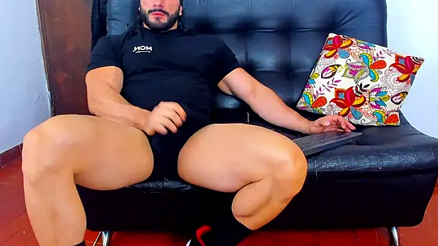 Snapshot of AlfredWalker chatting on 7, 1, 2025 AlfredWalker online show from 7, 1, 2025