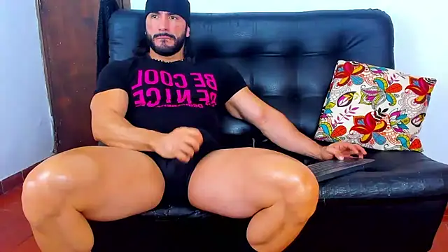 Snapshot of AlfredWalker chatting on 8, 1, 2025 AlfredWalker online show from 8, 1, 2025