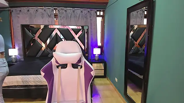 Linda4Petite online show from 25, 2, 2025