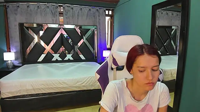 Linda4Petite online show from 28, 2, 2025