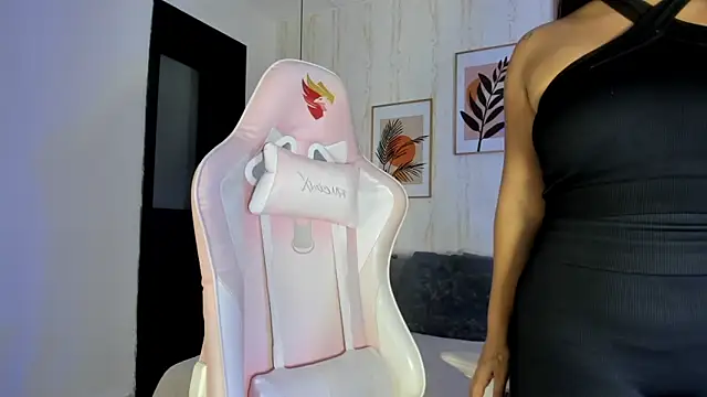 Snapshot of CameronCollins_ chatting on 17, 9, 2025 CameronCollins online show from 17, 9, 2025