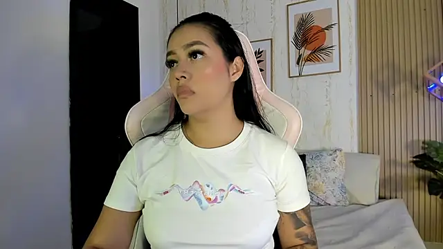 CameronCollins  online show from 21, 11, 2025