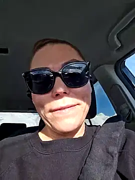 Snapshot of Ellie-L-Elizabeth chatting on 19, 2, 2025 Ellie-L-Elizabeth online show from 19, 2, 2025