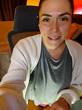 Snapshot of Ellie-L-Elizabeth chatting on 25, 2, 2025 Ellie-L-Elizabeth online show from 25, 2, 2025