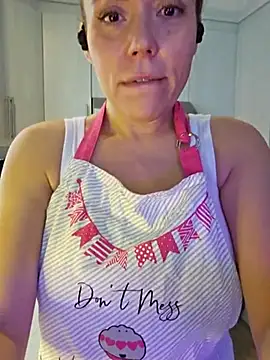 Snapshot of Ellie-L-Elizabeth chatting on 1, 3, 2025 Ellie-L-Elizabeth online show from 1, 3, 2025