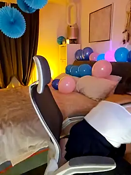 Snapshot of Ellie-L-Elizabeth chatting on 2, 3, 2025 Ellie-L-Elizabeth online show from 2, 3, 2025