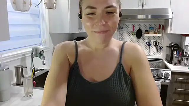 Snapshot of Ellie-L-Elizabeth chatting on 16, 3, 2025 Ellie-L-Elizabeth online show from 16, 3, 2025