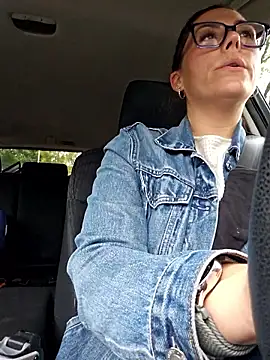 Snapshot of Ellie-L-Elizabeth chatting on 25, 9, 2025 Ellie-L-Elizabeth online show from 25, 9, 2025