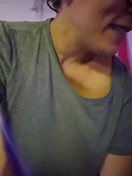 Snapshot of Ellie-L-Elizabeth chatting on 21, 11, 2025 Ellie-L-Elizabeth online show from 21, 11, 2025