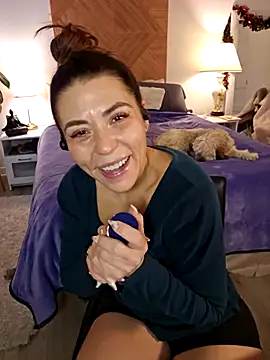 Snapshot of Ellie-L-Elizabeth chatting on 2, 12, 2025 Ellie-L-Elizabeth online show from 2, 12, 2025