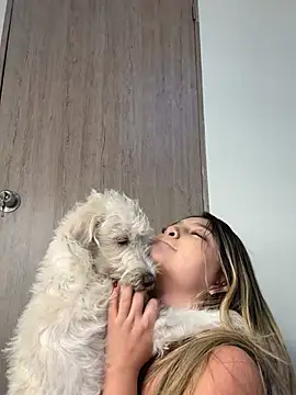 lunablossom  online show from 24, 1, 2025